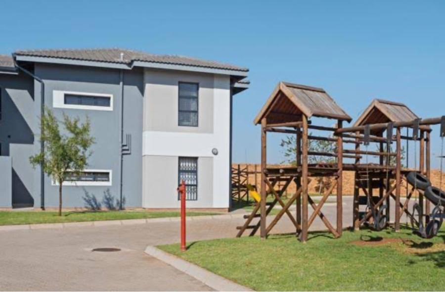 2 Bedroom Property for Sale in Overbaakens Eastern Cape
